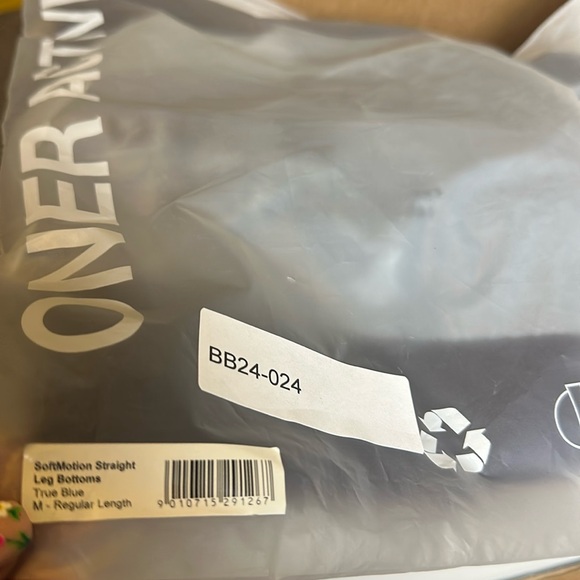 Oner Active True Blue Softmotion Straight Leg Bottom Regular Length Size M - Picture 4 of 8